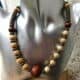 drevený kombinovaný náhrdelník vintage elegancia