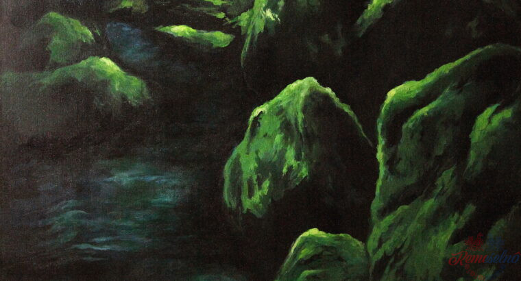 Smaragdový zamatový les s potôčikom